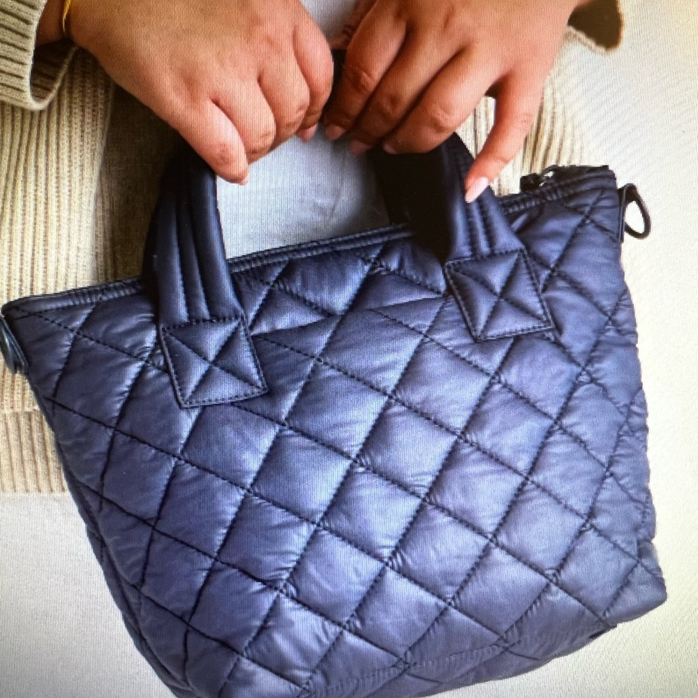 Quince Transit Quilted Small Crossbody Tote BRAND NEW - Picture 2 of 9